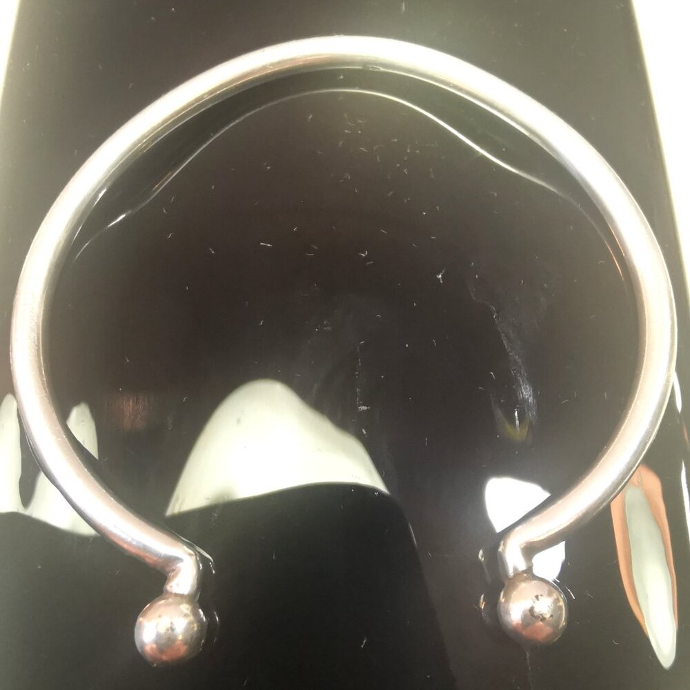 925 Sterling Silver Torque Bangle Bracelet Petite 52mm Ball Ends 10g Circa 1990s